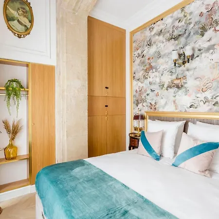 Luxury 2 Bedrooms 1 Bathroom With Shower Apartment-madeleine Appartamento